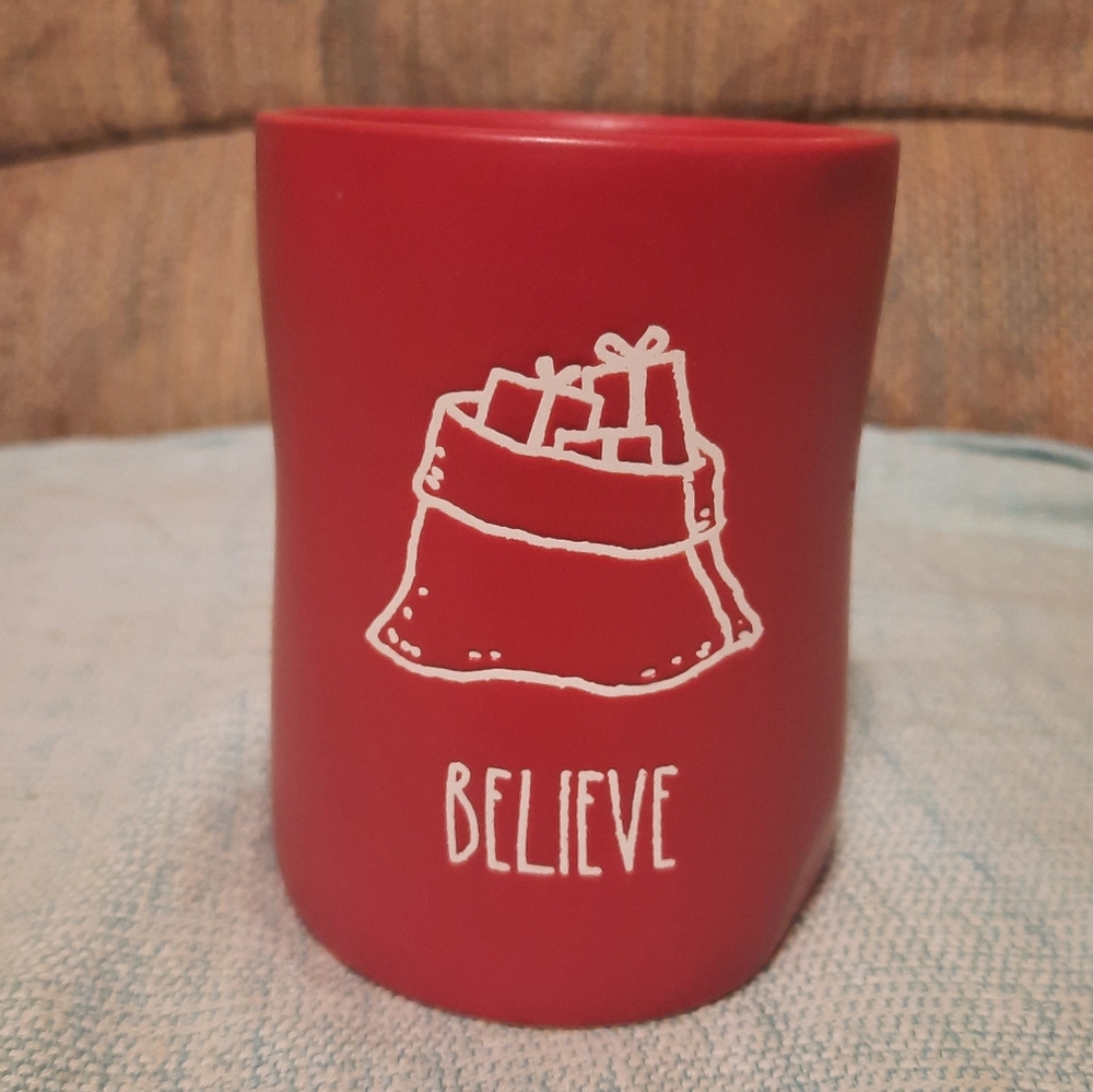 Rae Dunn Believe Cinnamon Candle - Picture 1 of 4